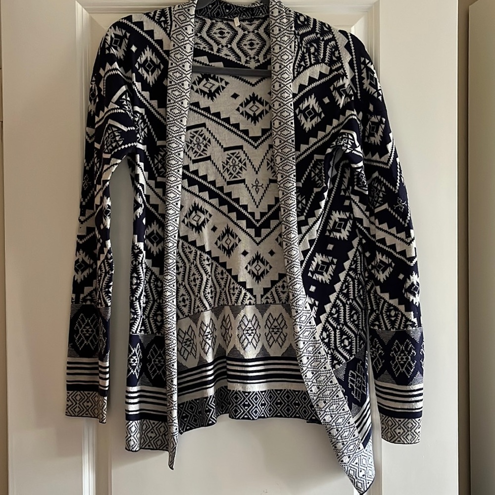 Women’s navy blue and beige cardigan